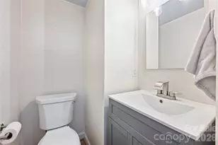 2330 Roswell Ave, Charlotte, NC 28207 - Photo 13