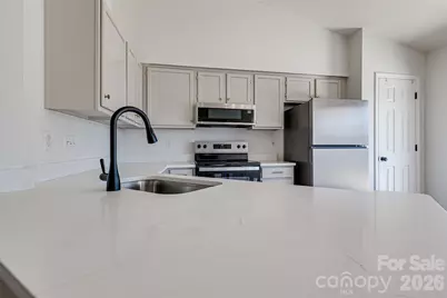 8528 Woodford Bridge Drive, Charlotte, NC 28216 - Photo 5