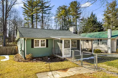 1015 Mountain View Street, Hendersonville, NC 28739 - Photo 1