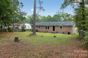 3725 Harrogate Rd, Columbia, SC 29210 - Photo 3