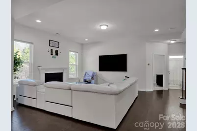 11587 Macallano Drive, Charlotte, NC 28215 - Photo 9