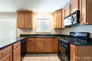 709 Cooper Dr, Charlotte, NC 28210 - Photo 17