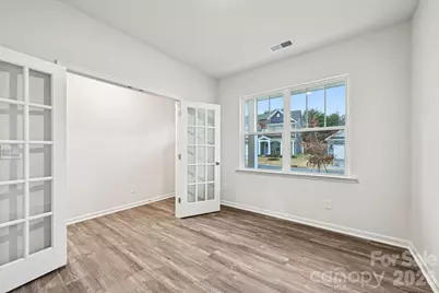 7648 Bainbridge Road, Sherrills Ford, NC 28673 - Photo 9