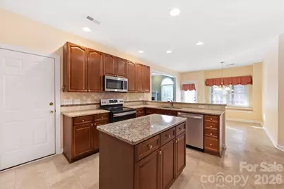 425 Clairview Lane, Matthews, NC 28105 - Photo 13