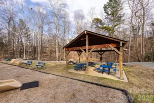 425 Clairview Ln, Matthews, NC 28105 - Photo 47