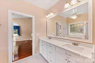 425 Clairview Ln, Matthews, NC 28105 - Photo 23