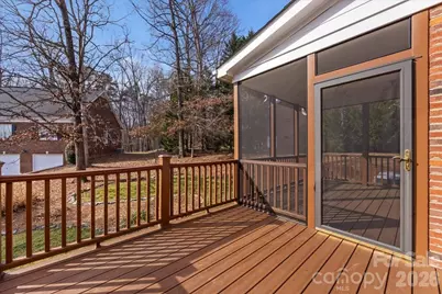 425 Clairview Lane, Matthews, NC 28105 - Photo 33