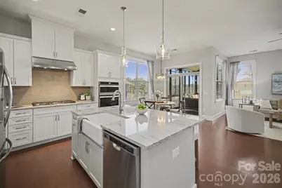 15828 Vale Ridge Drive, Charlotte, NC 28278 - Photo 9