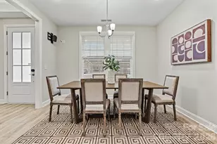 7315 Surprise Ct, Charlotte, NC 28215 - Photo 7