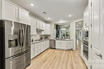 7315 Surprise Court, Charlotte, NC 28215 - Photo 9