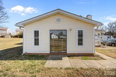 5400 Barnview Court, Charlotte, NC 28269 - Photo 3