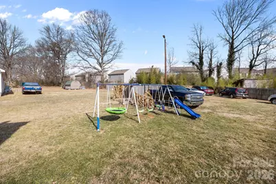 5400 Barnview Court, Charlotte, NC 28269 - Photo 17