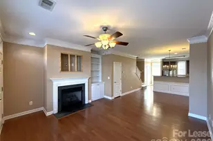 8636 Beaver Creek Dr, Charlotte, NC 28269 - Photo 3