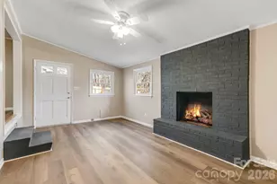 64 Pleasant Ridge Dr, Asheville, NC 28805 - Photo 17