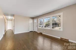 64 Pleasant Ridge Dr, Asheville, NC 28805 - Photo 7