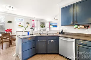 11702 Oak St, Charlotte, NC 28269 - Photo 9