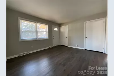 520 Blendwood Drive, Charlotte, NC 28215 - Photo 3