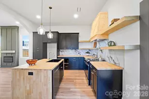 1021 4th St, Statesville, NC 28677 - Photo 9