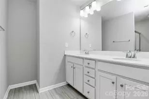 7113 Somerford Rd, Charlotte, NC 28215 - Photo 21