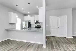 7113 Somerford Rd, Charlotte, NC 28215 - Photo 17