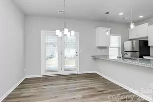 7113 Somerford Rd, Charlotte, NC 28215 - Photo 15