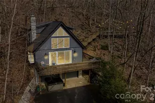 556/558 Thorncliff Dr, Seven Devils, NC 28604 - Photo 1