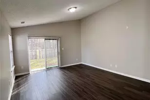 12128 Stewarts Crossing Dr, Charlotte, NC 28215 - Photo 11