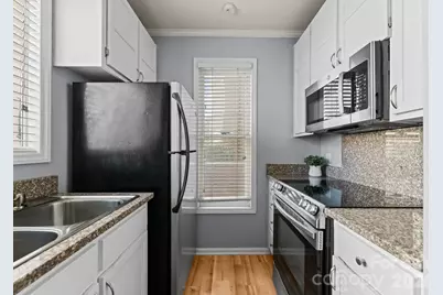 1109 E Morehead Street #16, Charlotte, NC 28204 - Photo 9