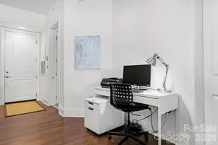 4625 Piedmont Row Dr, Charlotte, NC 28210 - Photo 9