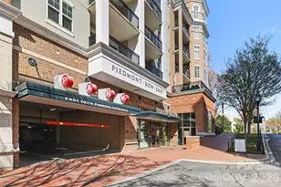 4625 Piedmont Row Dr, Charlotte, NC 28210 - Photo 19