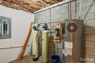 51 Leatherwood Dr, Candler, NC 28715 - Photo 33