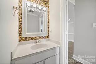 7906 Oak Meadow Ct, Charlotte, NC 28210 - Photo 13