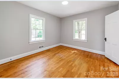 113 Falls Street, Morganton, NC 28655 - Photo 11