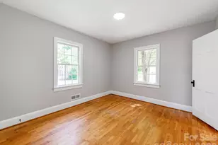 113 Falls St, Morganton, NC 28655 - Photo 11