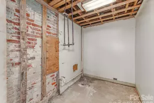 113 Falls St, Morganton, NC 28655 - Photo 25