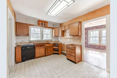 113 Falls Street, Morganton, NC 28655 - Photo 9