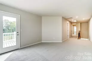 3827 Cheyney Park Dr, Charlotte, NC 28269 - Photo 25