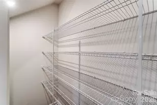 3827 Cheyney Park Dr, Charlotte, NC 28269 - Photo 15