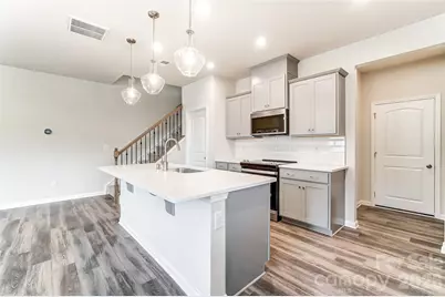 3827 Cheyney Park Drive, Charlotte, NC 28269 - Photo 9