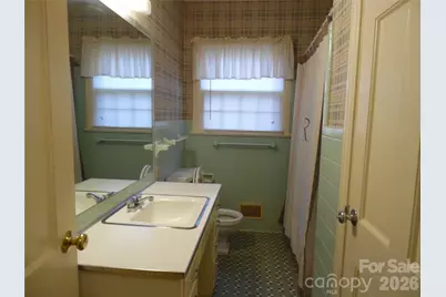 603 1st Avenue Place NE, Conover, NC 28613 - Photo 15