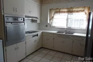 603 1st Ave Pl NE, Conover, NC 28613 - Photo 7