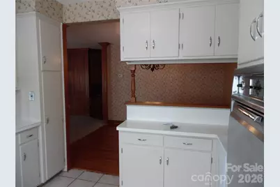 603 1st Avenue Place NE, Conover, NC 28613 - Photo 9