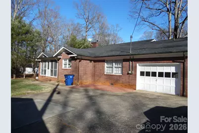603 1st Avenue Place NE, Conover, NC 28613 - Photo 5
