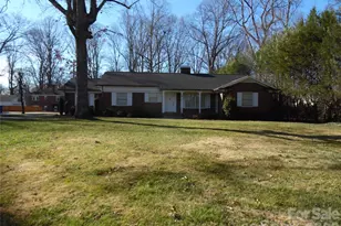 603 1st Ave Pl NE, Conover, NC 28613 - Photo 1