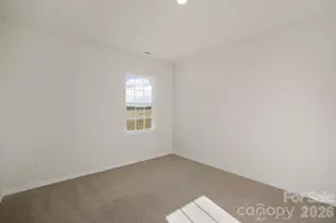 437 Falcon Ln, Lexington, NC 27295 - Photo 5