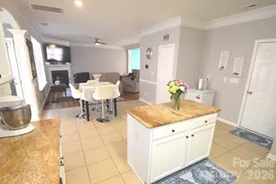 608 Wrayhill Dr, Charlotte, NC 28262 - Photo 13