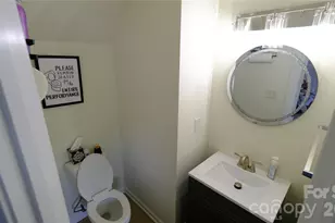 608 Wrayhill Dr, Charlotte, NC 28262 - Photo 19