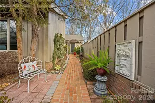 5350 Sandtrap Ln, Charlotte, NC 28226 - Photo 3