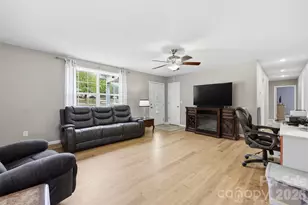 1214 Eastcreek Rd, Fort Lawn, SC 29714 - Photo 11