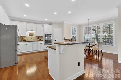 3400 Twelve Oaks Place, Charlotte, NC 28270 - Photo 9